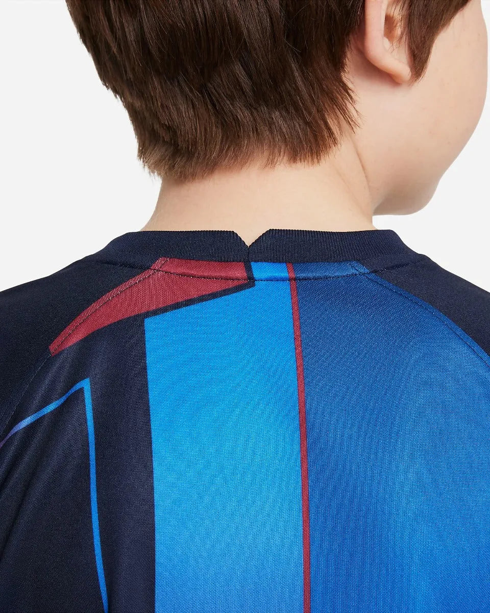 Nike 2021-22 Barcelona Youth Pre-Match SS Jersey - Soar-Obsidian (Detail 4)