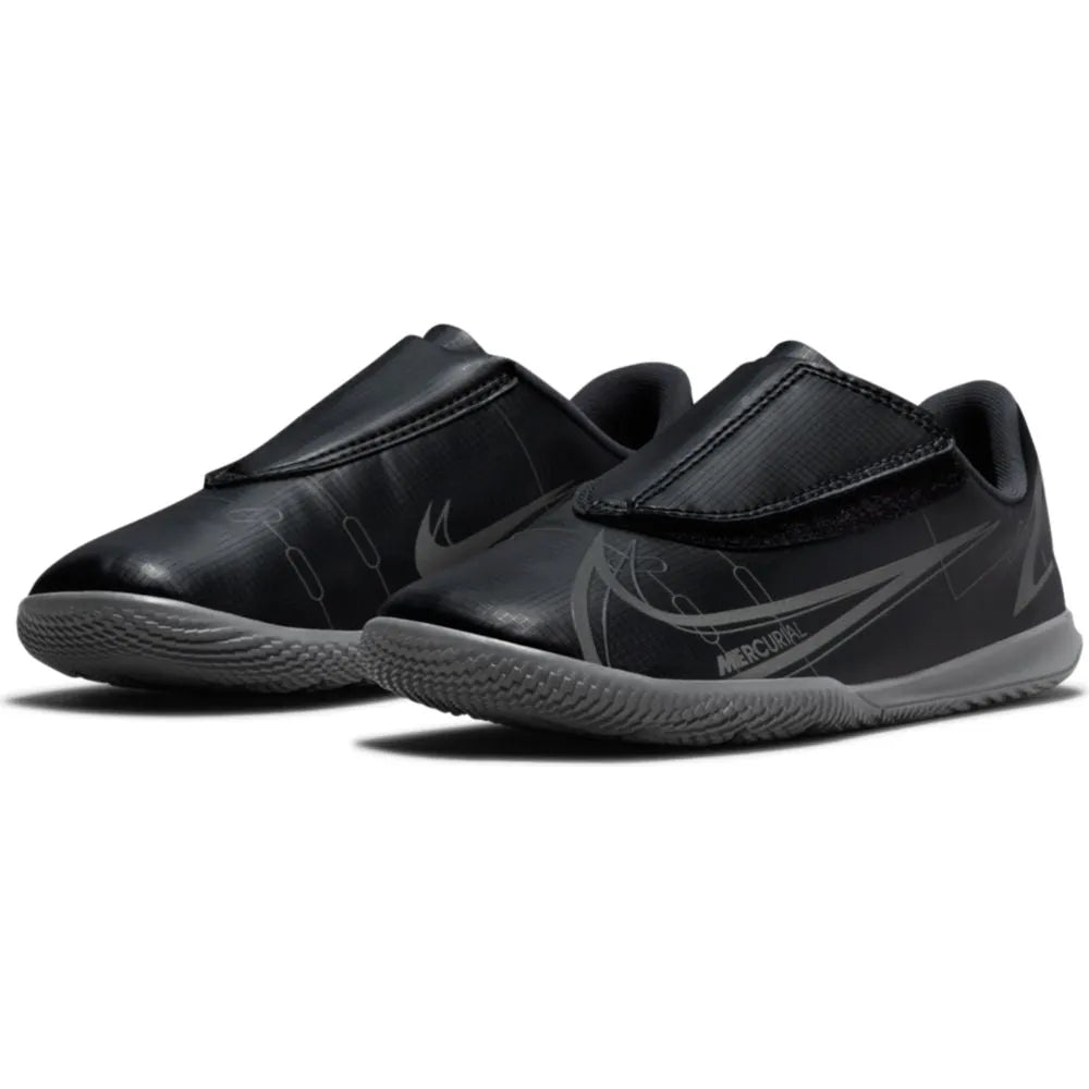 Nike JR Vapor 14 Club IC PS (V) - Black (Pair - Diagonal)