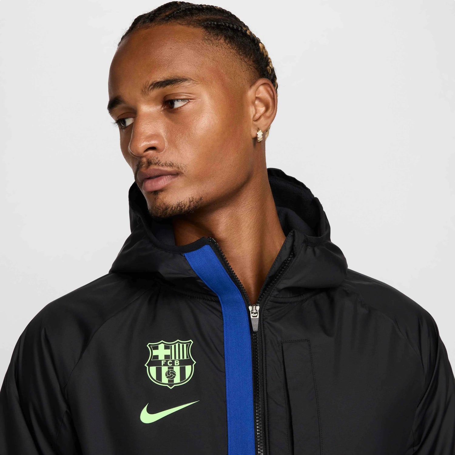 Nike 2024-25 Barcelona Men's Wintererized AWF Jacket (Detail 1)