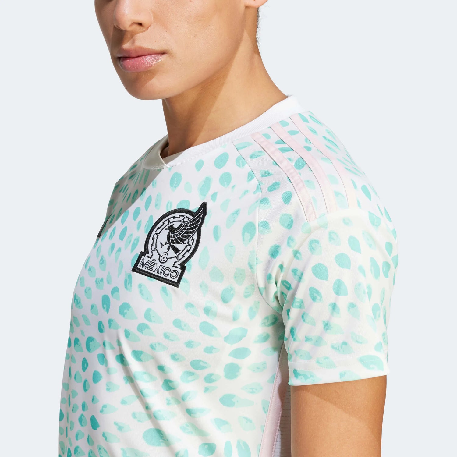 adidas 2023 Mexico Women's Away Jersey - Core White (Detail 1)