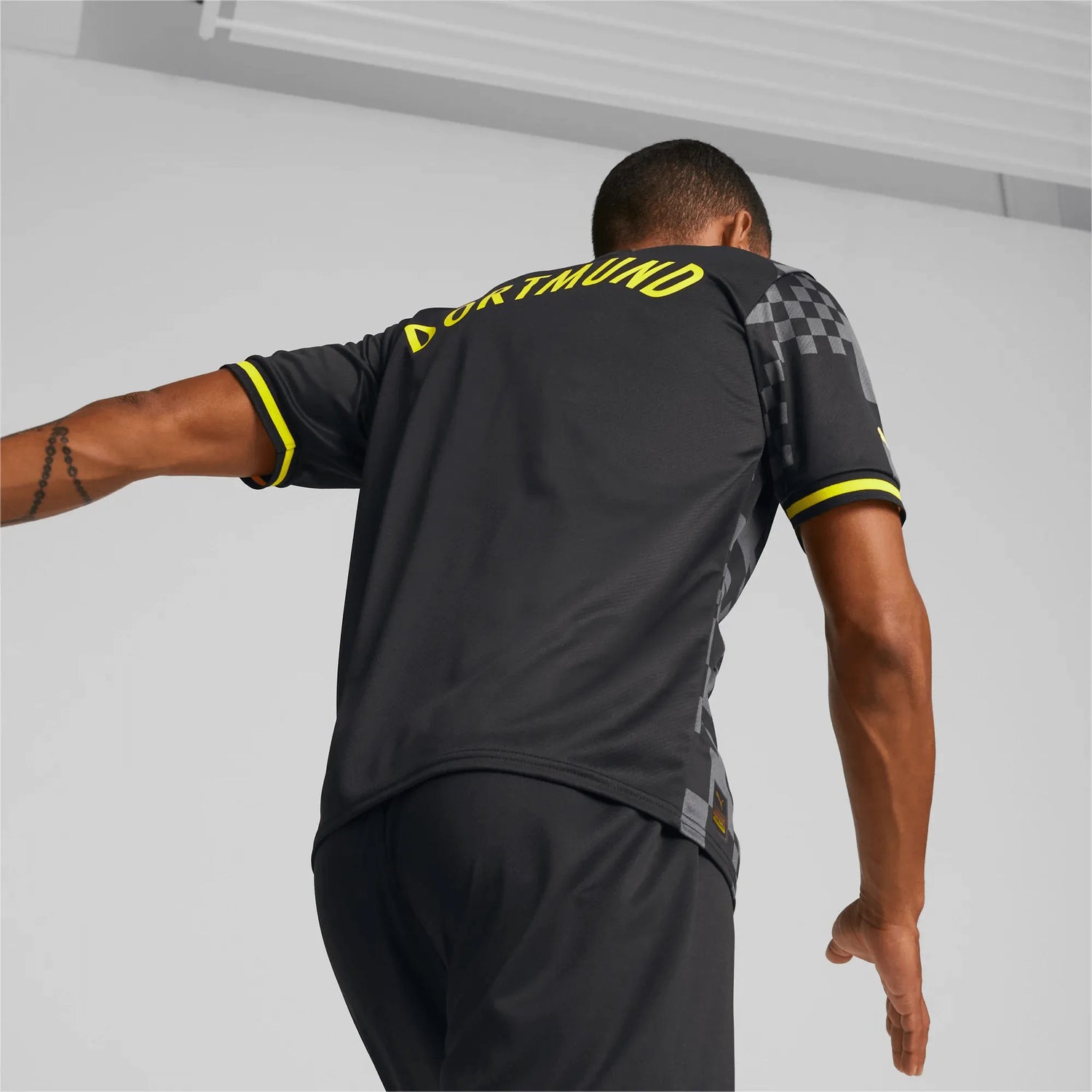 Puma 2022-23 Borussia Dortmund Away Jersey - Black-Asphalt (Model - Back)