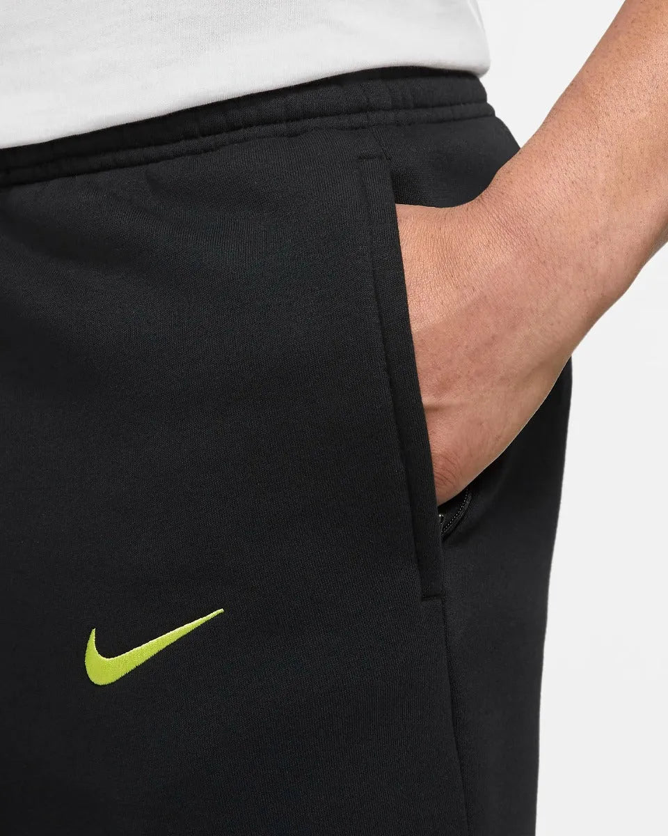 Nike 2021-22 Tottenham GFA Fleece Pants - Black (Detail 2)