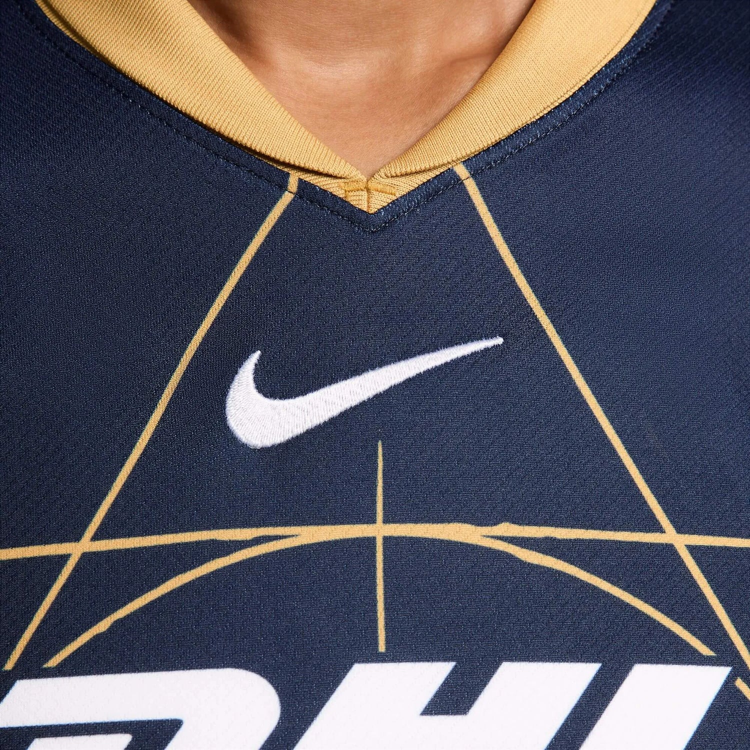 Nike 2024-25 Pumas Women's Stadium Away Jersey (Detail 2)