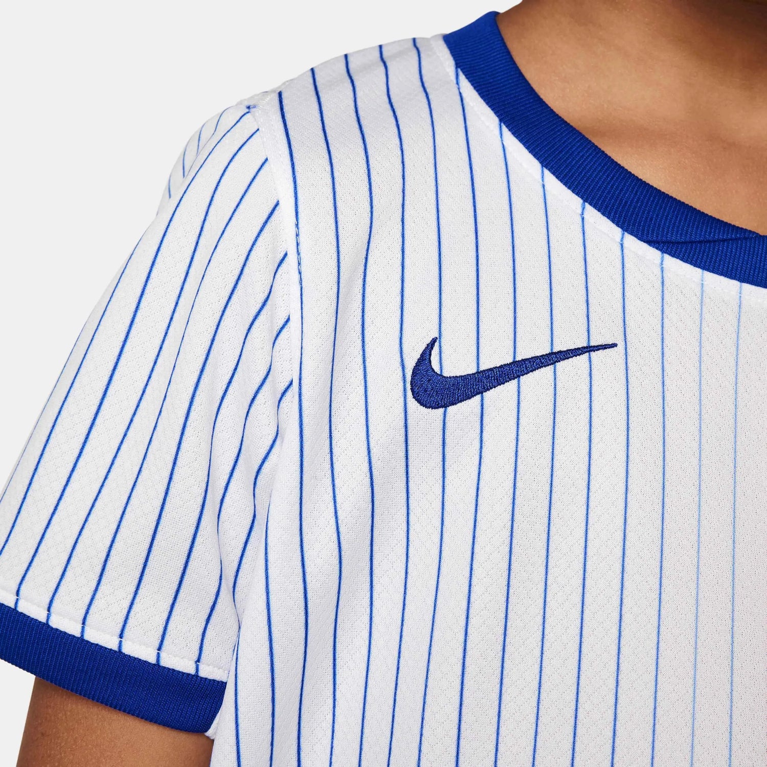 Nike 2024-25 France Kids Stadium Away Kit (Detail 3)