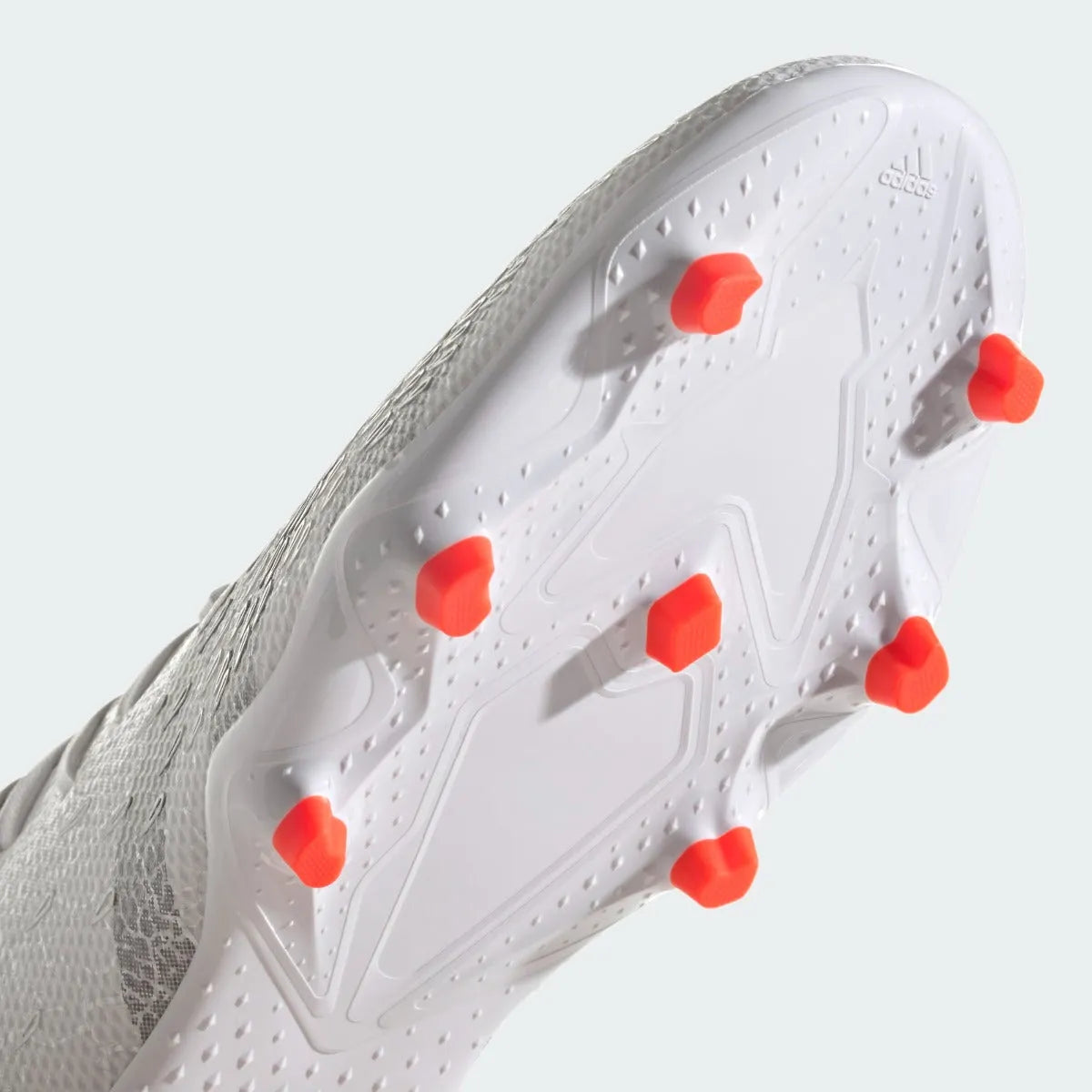 Adidas Predator Freak .3 LOW FG - White-Iron Metallic (Detail 2)