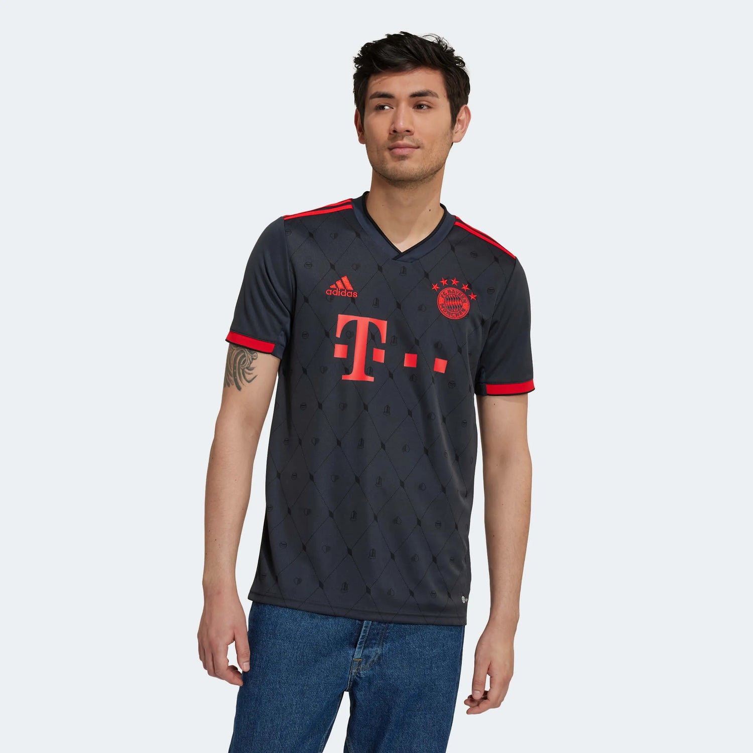 adidas 2022-23 Bayern Munich Third Jersey - Black-Red (Model - Front)