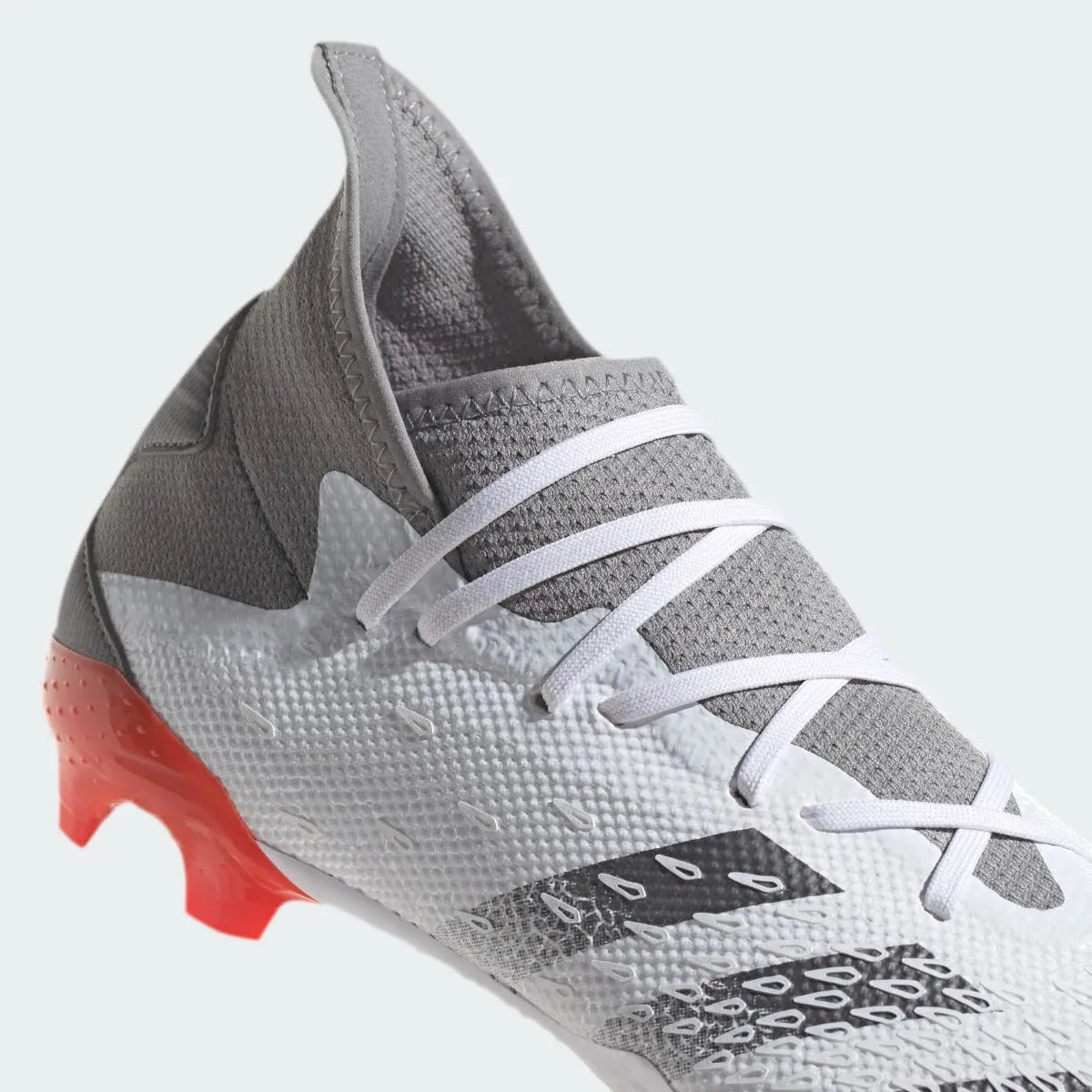 Adidas Predator Freak .3 FG - White-Iron Metallic (Detail 2)