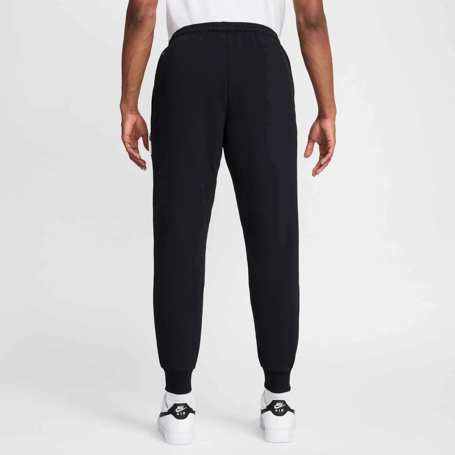 Nike 2024-25 Chelsea Men's Tapered Pants (Model - Back)