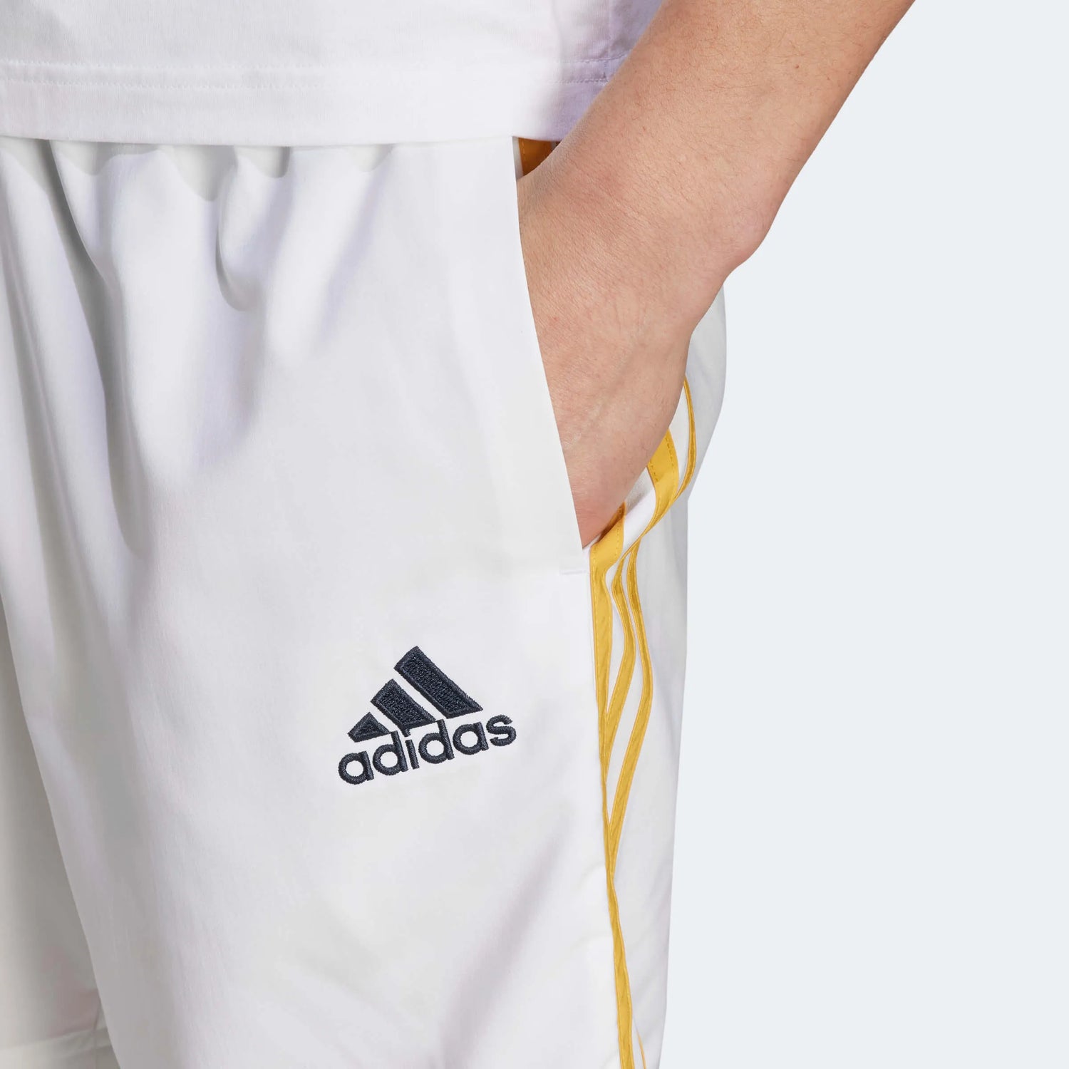 adidas 2023-24 Real Madrid Men's DNA Shorts (Detail 1)