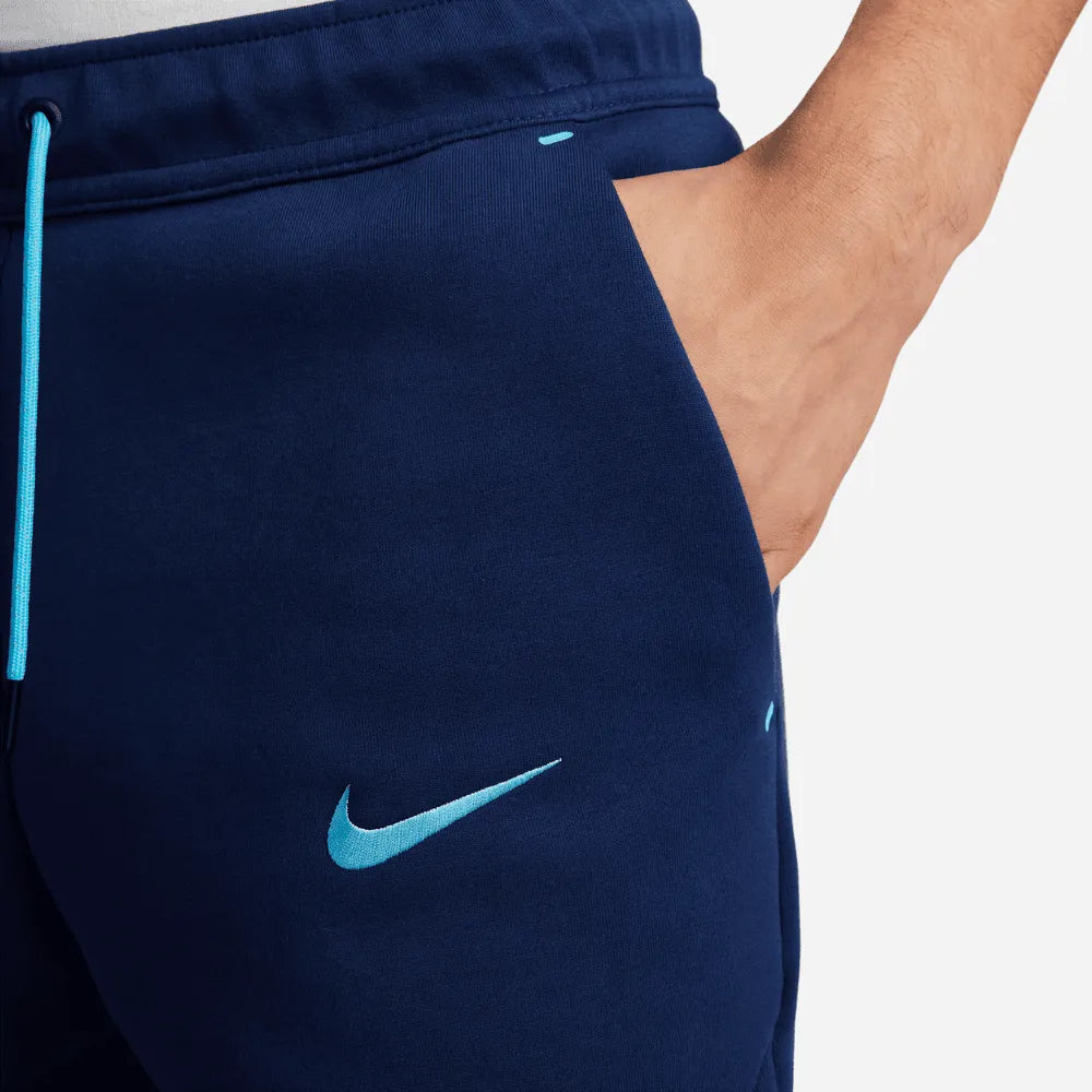 Nike 2022-23 England Tech Fleece Joggers (Detail 3)