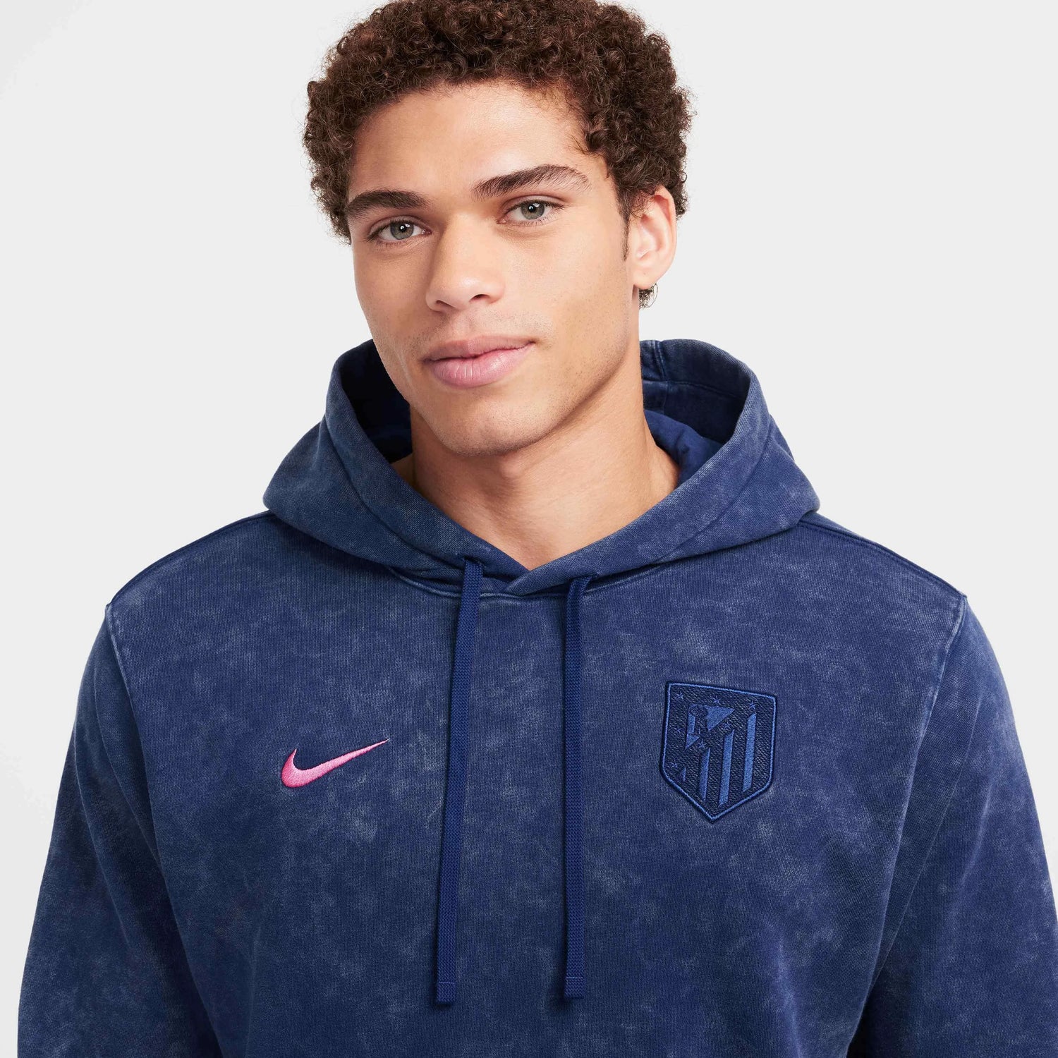 Nike 2024-25 Atletico Madrid Men's Club Pullover Hoodie (Detail 1)