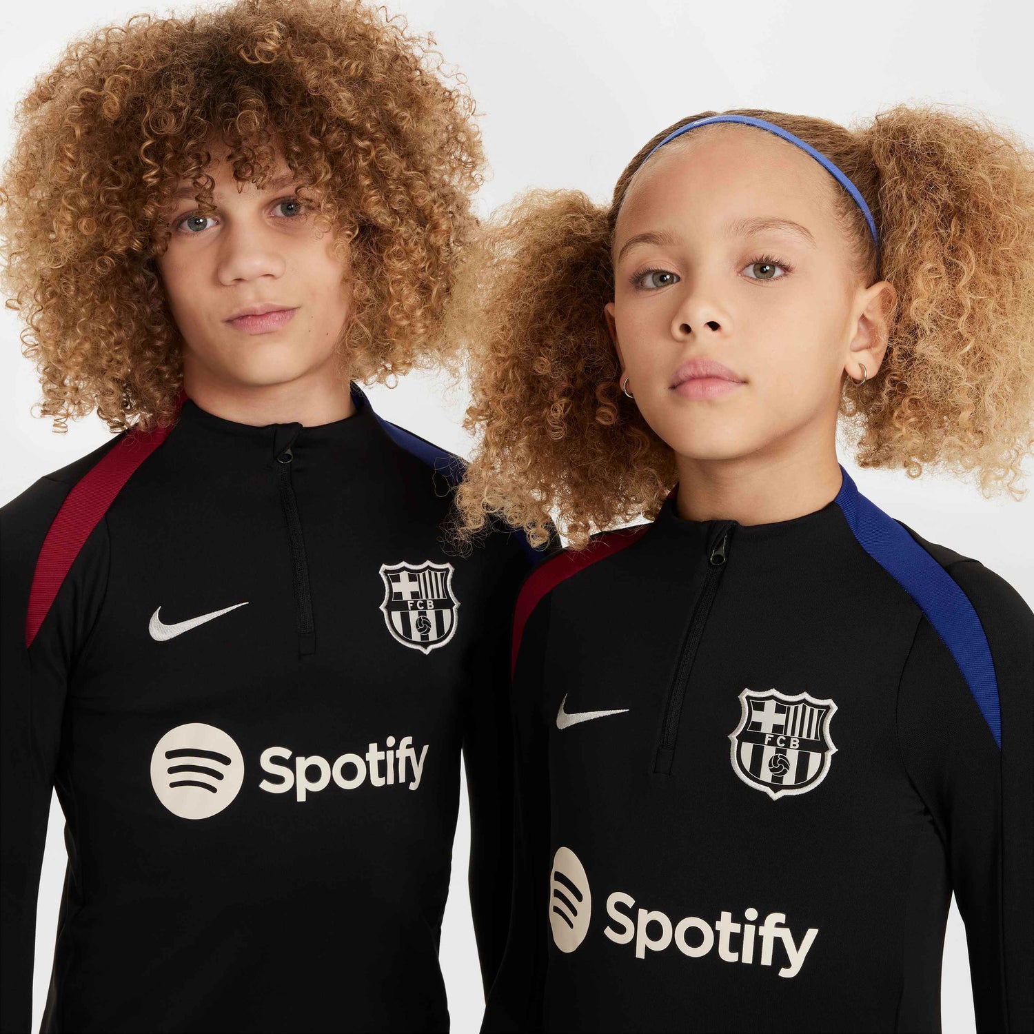 Nike 2024-25 Barcelona Youth Strike Drill Top (Detail 1)