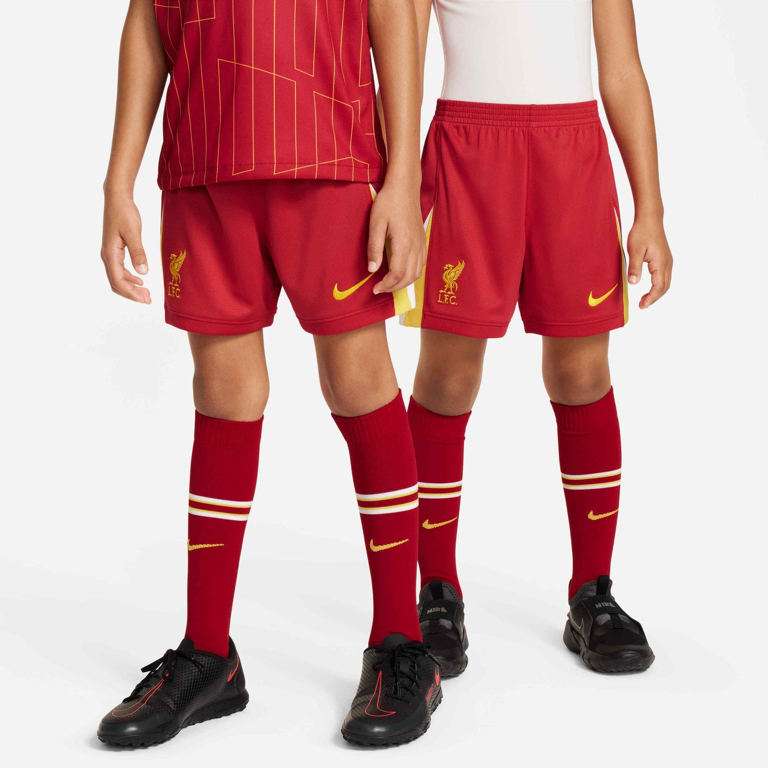 Nike 2024-25 Liverpool Little Kids' Stadium Home Kit (Models - Shorts)