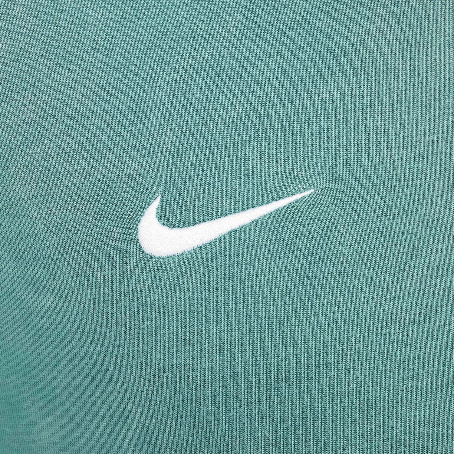 Nike 2024-25 Tottenham Men's Club Third Pullover Hoodie (Detail 4)