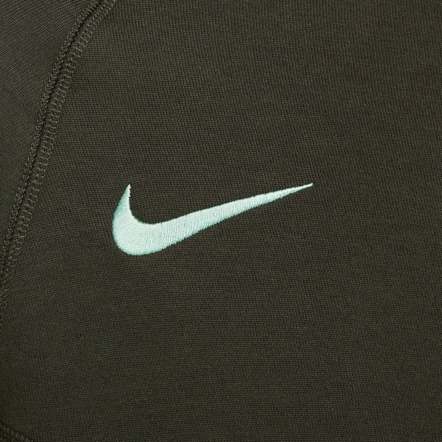 Nike 2024-25 Tottenham Men's Tech Fleece Third Full-Zip Jacket (Detail 9)