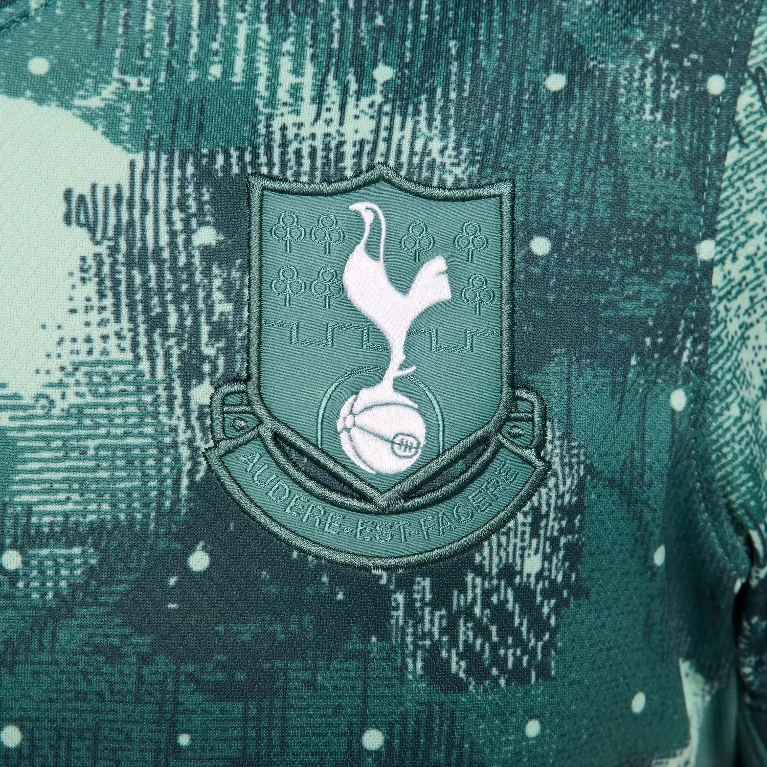 Nike 2024-25 Tottenham Women's Stadium Third Jersey (Detail 3)