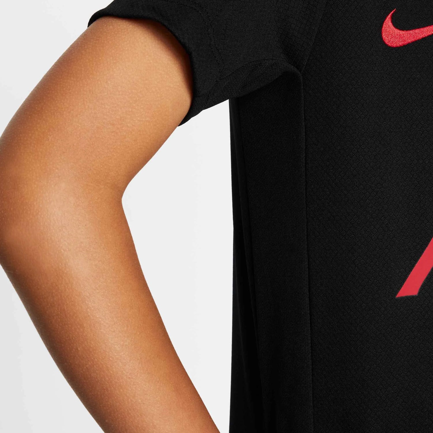 Nike 2025 Liverpool Youth Strike Soccer Jersey (Detail 2)