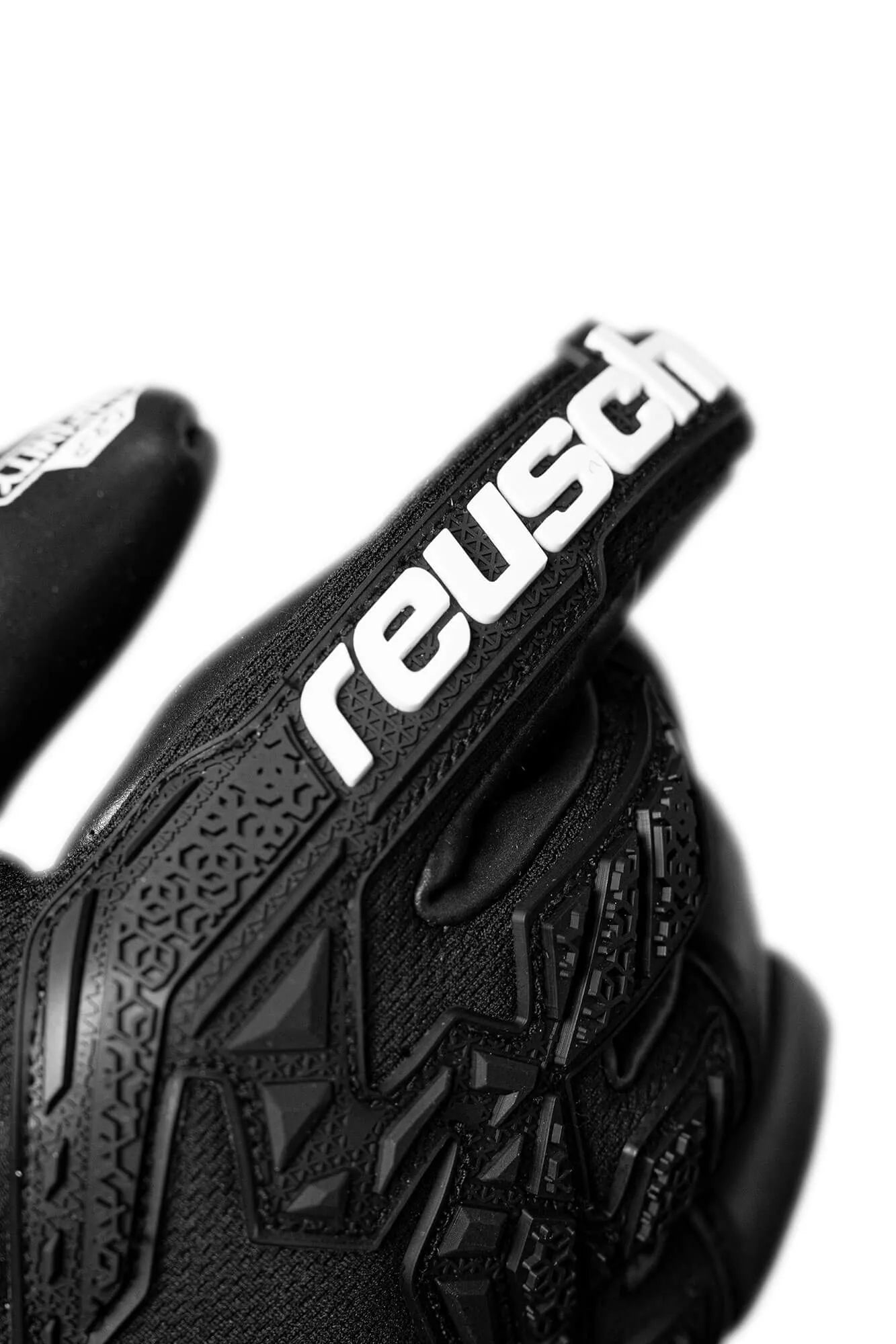 Reusch Attrakt Freegel Infinity Goalkeeper Gloves (Detail 1)