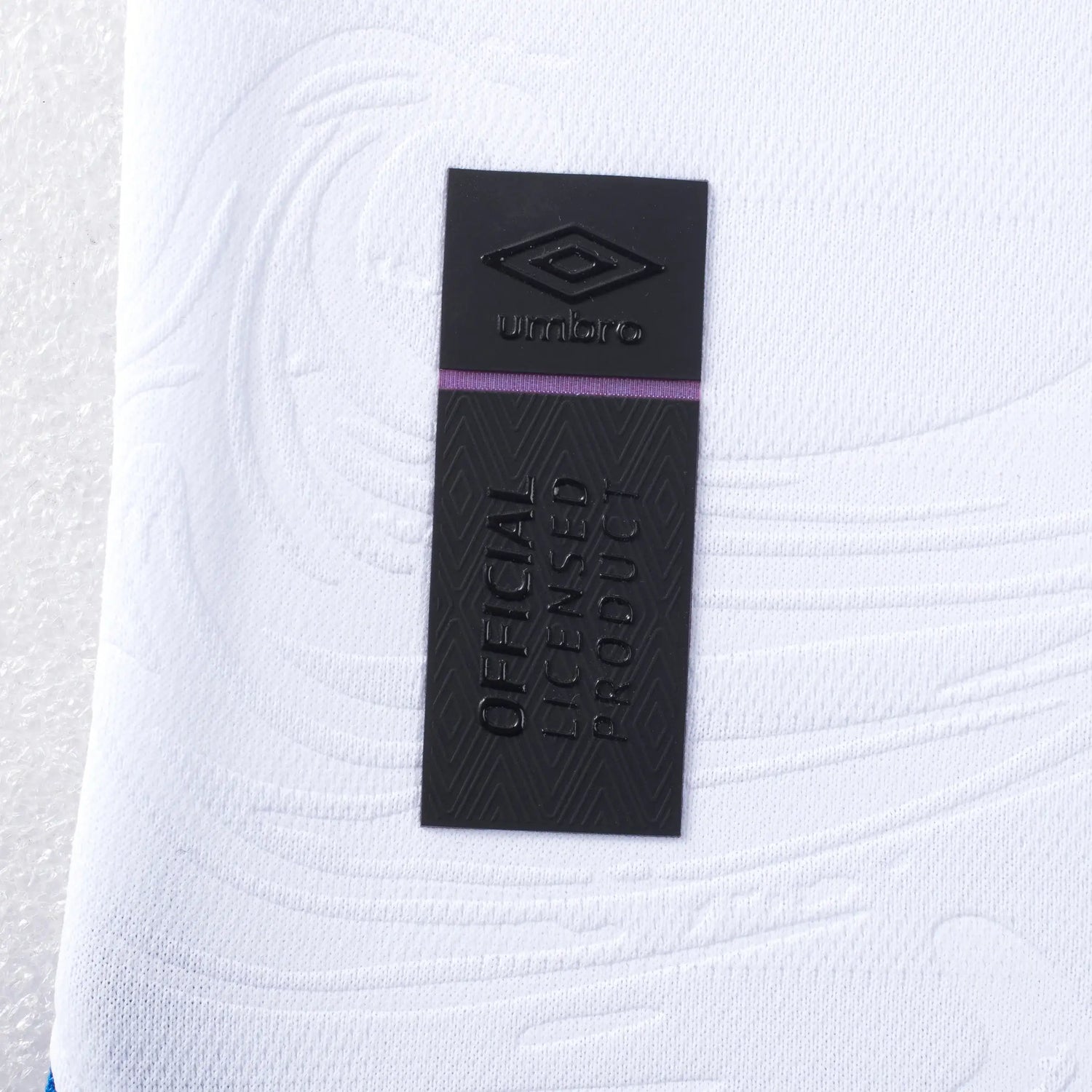 Umbro 2025-26 El Salvador Youth Stadium Away Soccer Jersey (Detail 2)