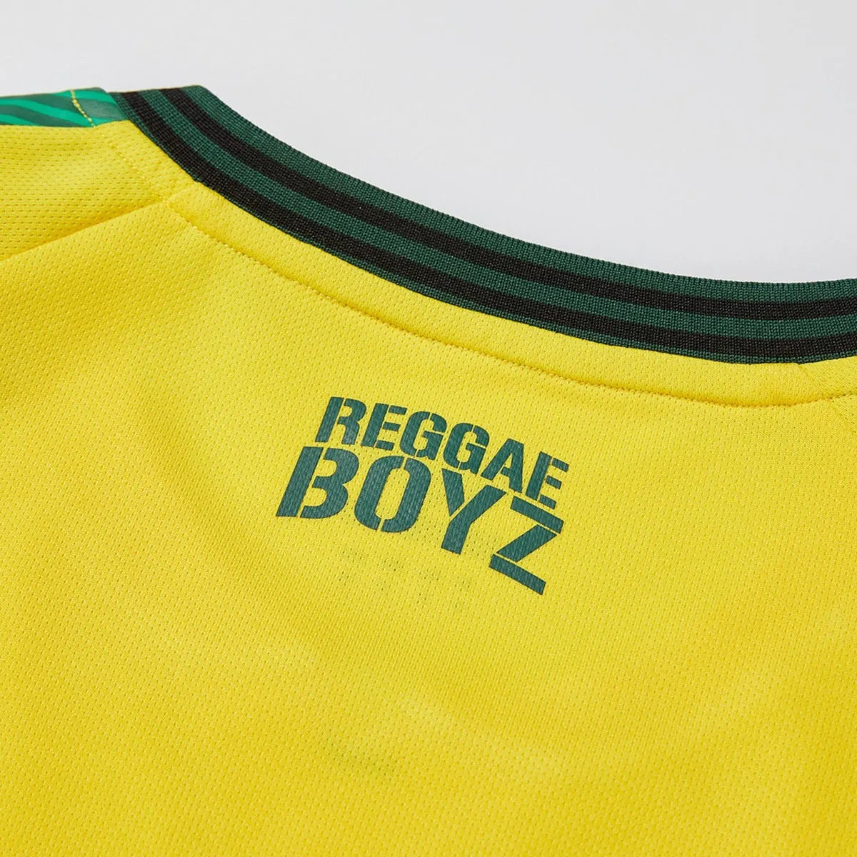 Umbro 2021-22 Jamaica Home Jersey - Yellow (Detail 3)