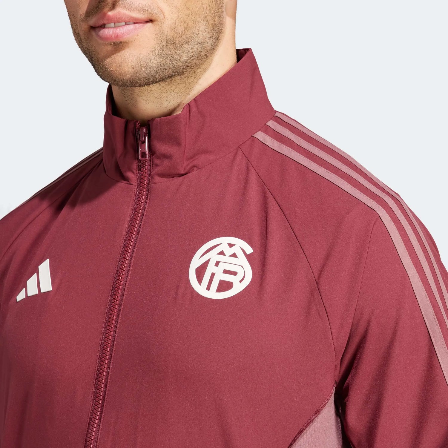 addias 2023-24 Bayern Munich Men's EU Anthem Jacket (Detail 1)