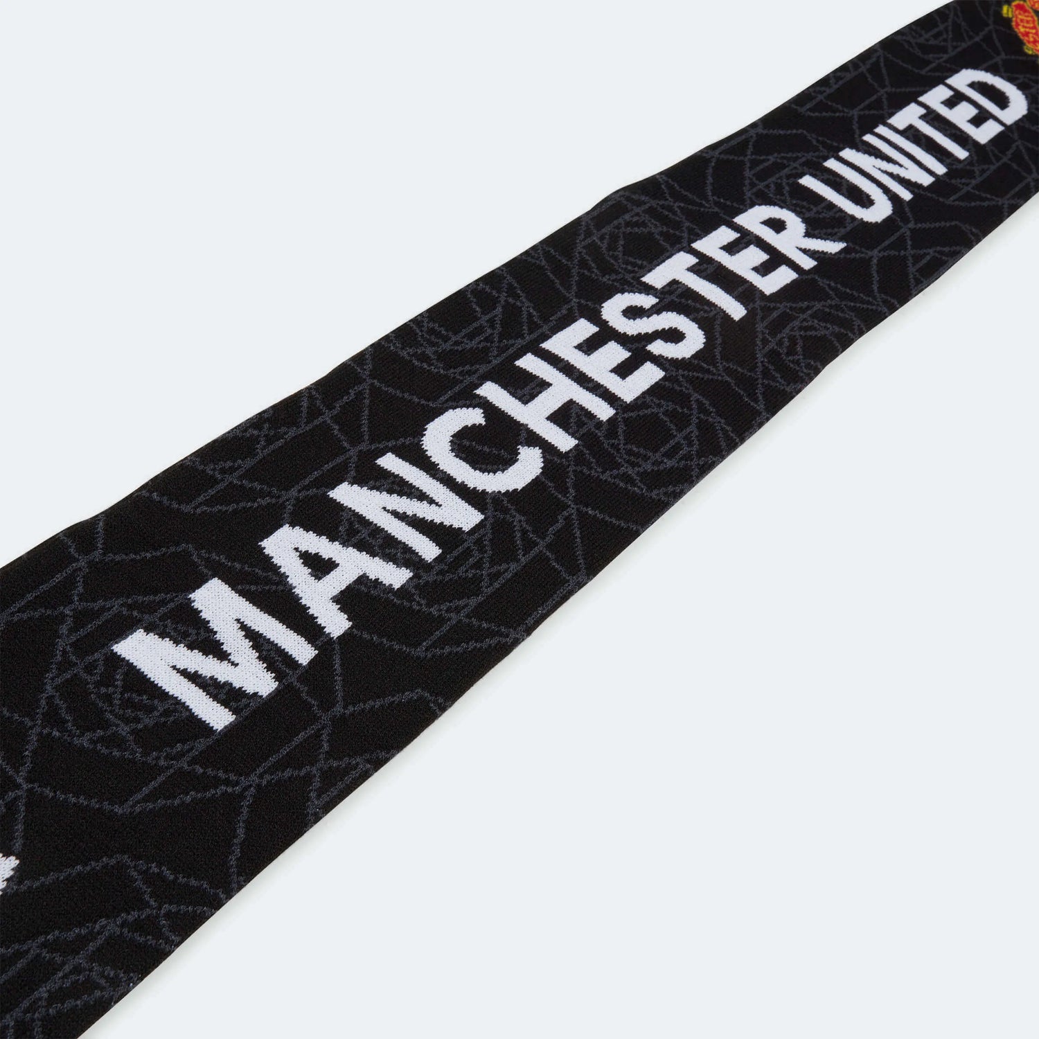 adidas 2023-24 Manchester United Home Scarf (Detail 1)