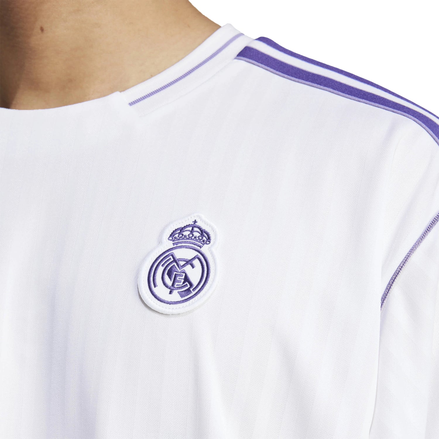 adidas 2025 Real Madrid Men's Icon Soccer Jersey (Detail 1)