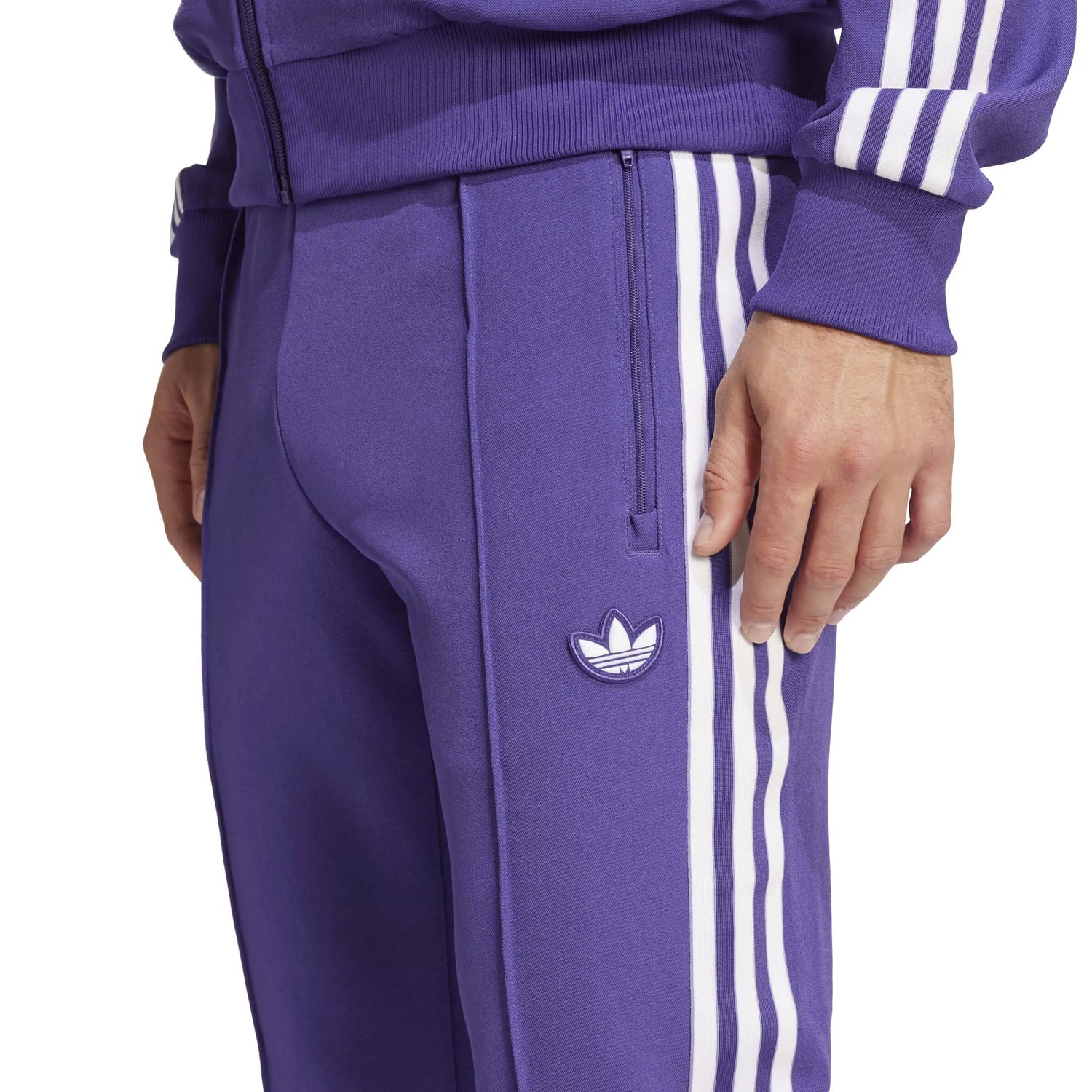 adidas 2025 Real Madrid Men's Icons Track Pants (Detail 1)