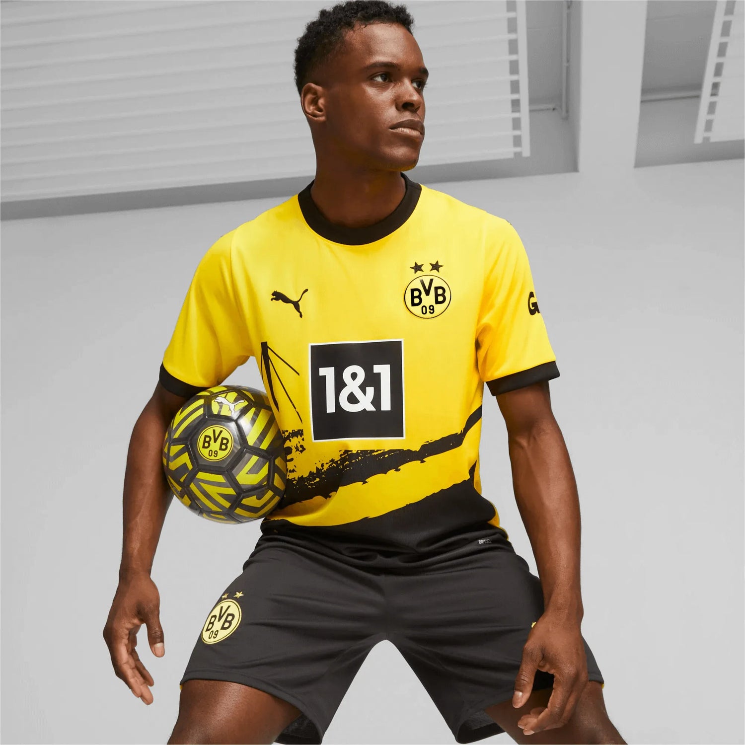 Puma 2023-24 Borussia Dortmund Men's Stadium Home Jersey (Model - Front)