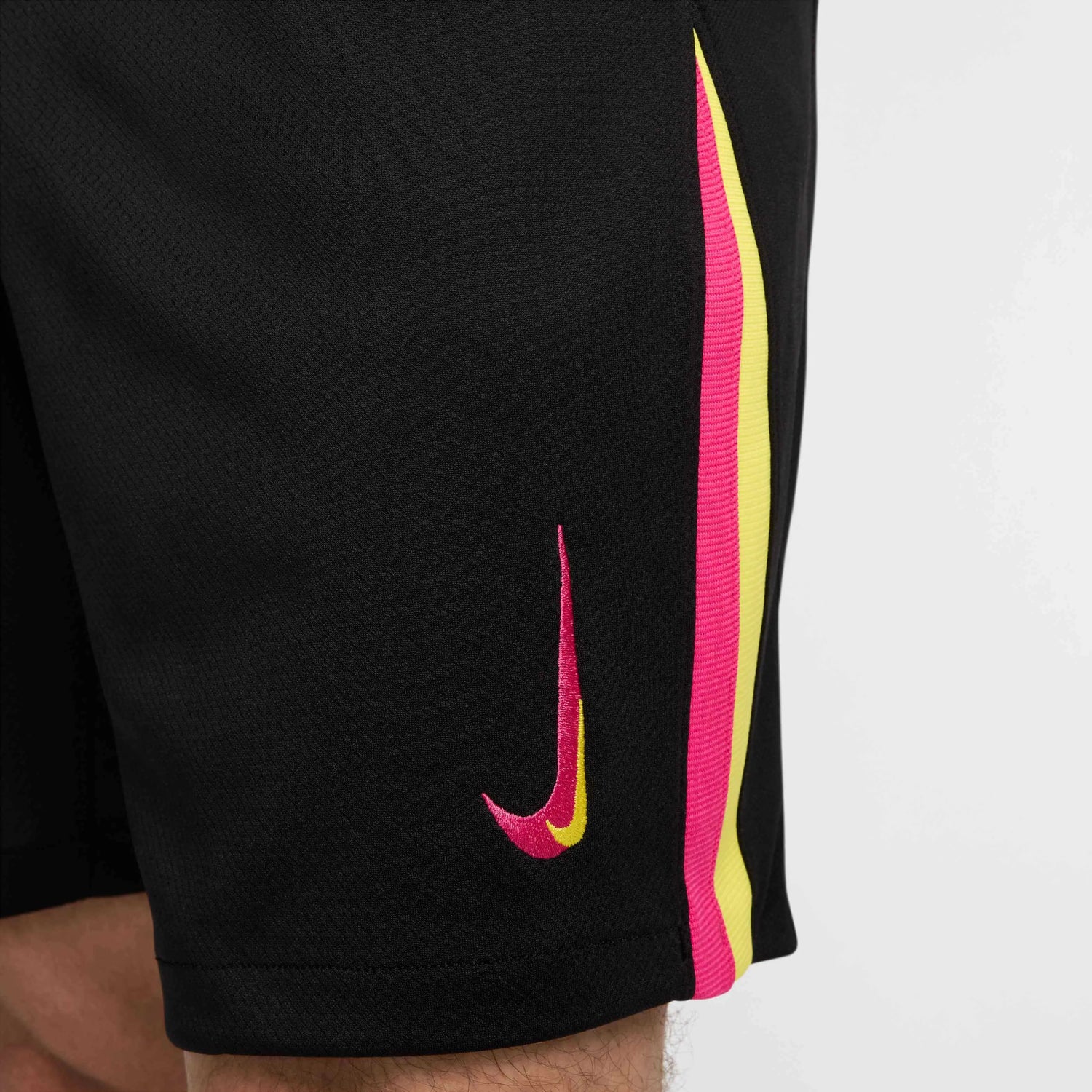 Nike 2024-25 Chelsea Men's Stadium Third Shorts (Detail 3)