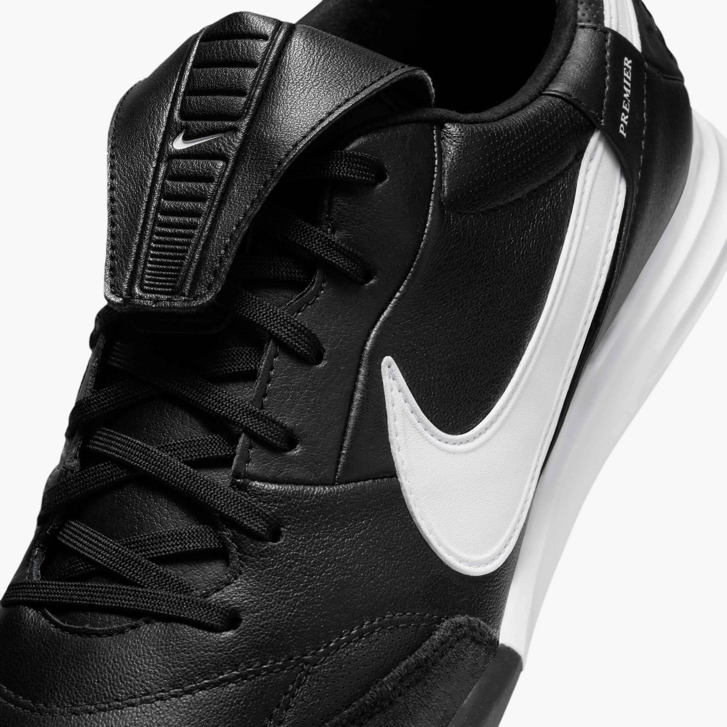 Nike Premier III Turf (Detail 1)