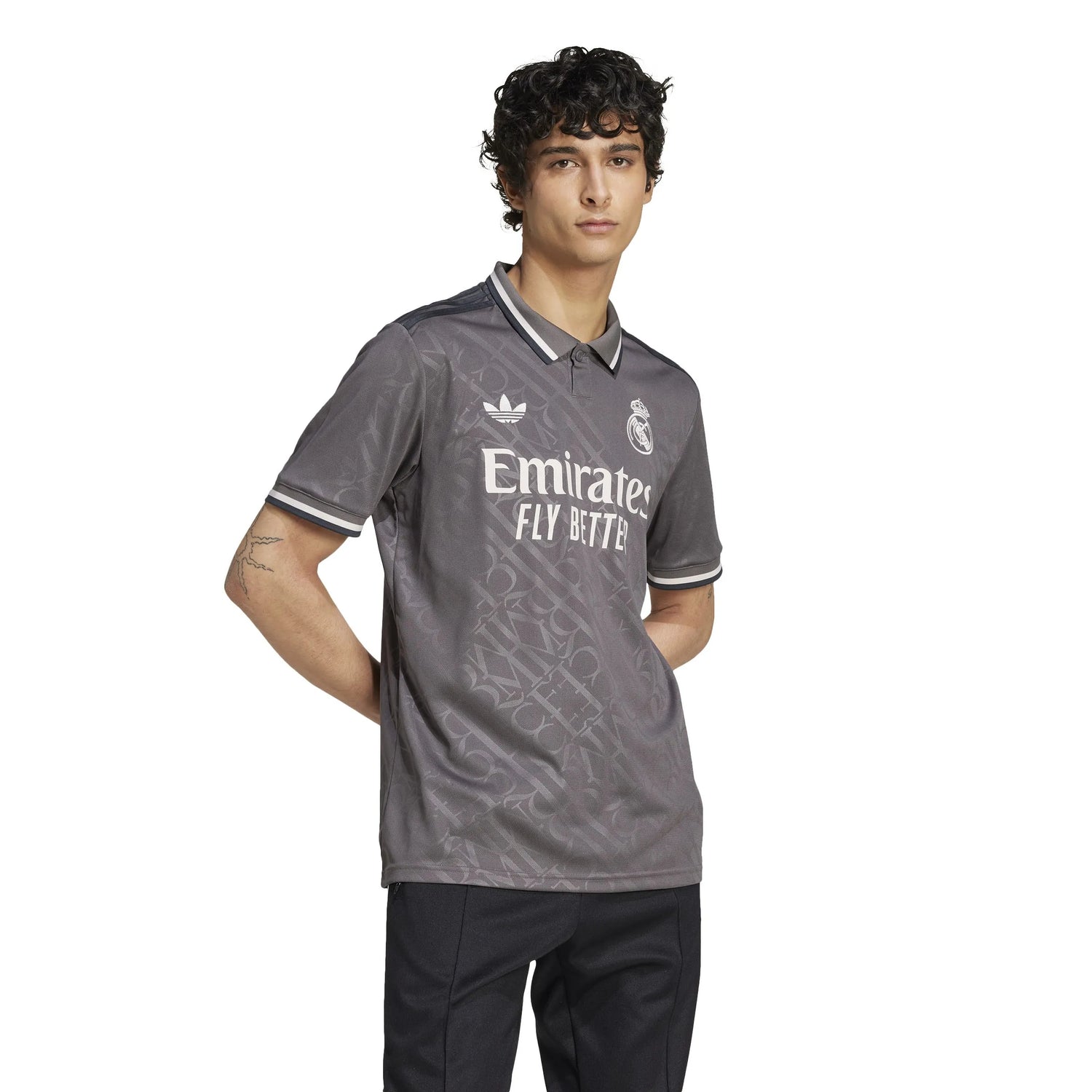 adidas 2024-25 Real Madrid Men's Stadium Third Jersey (Model - Side)