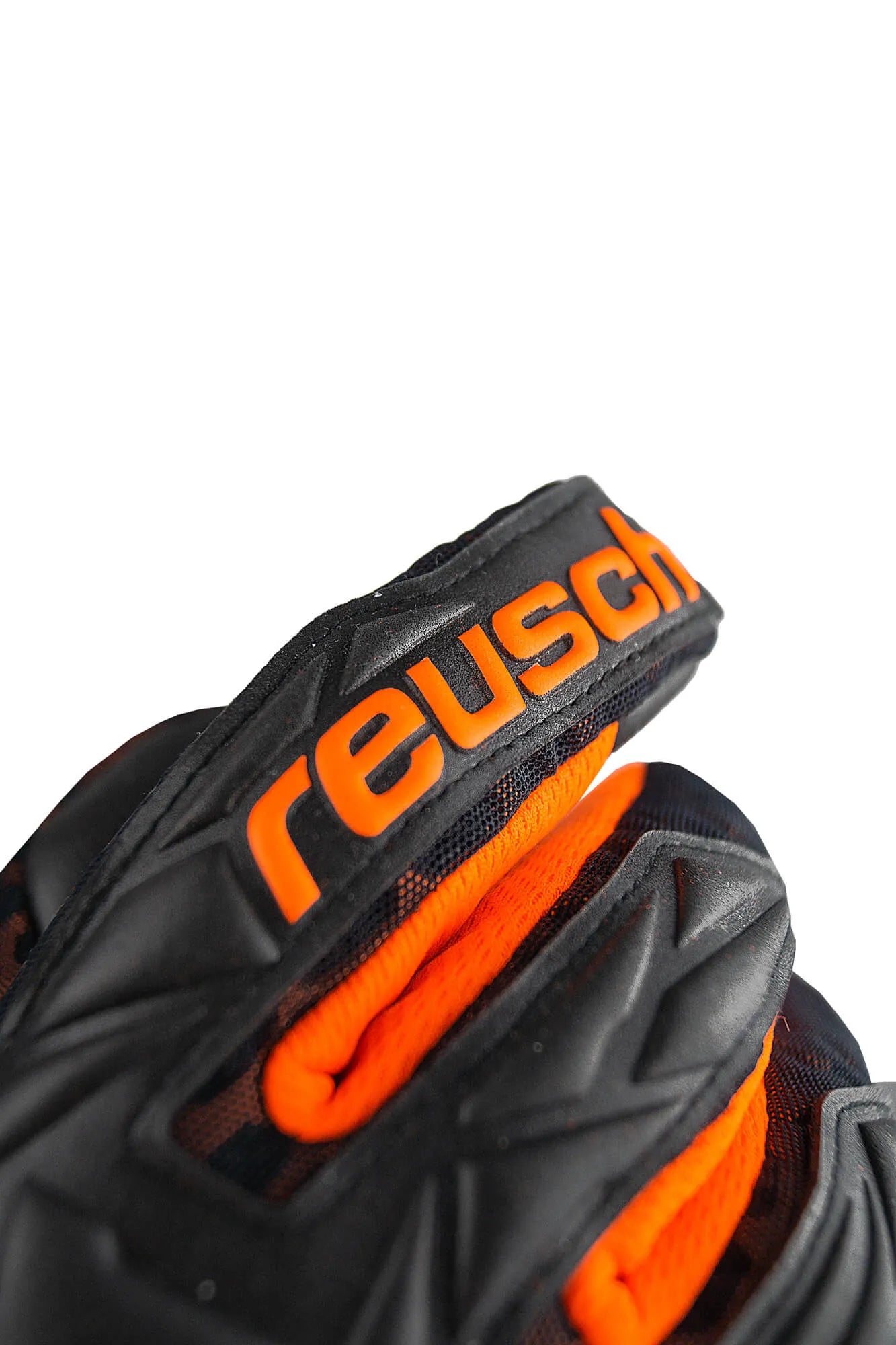 Reusch Attrakt Gold X Airvent Goalkeeper Gloves (Detail 1)