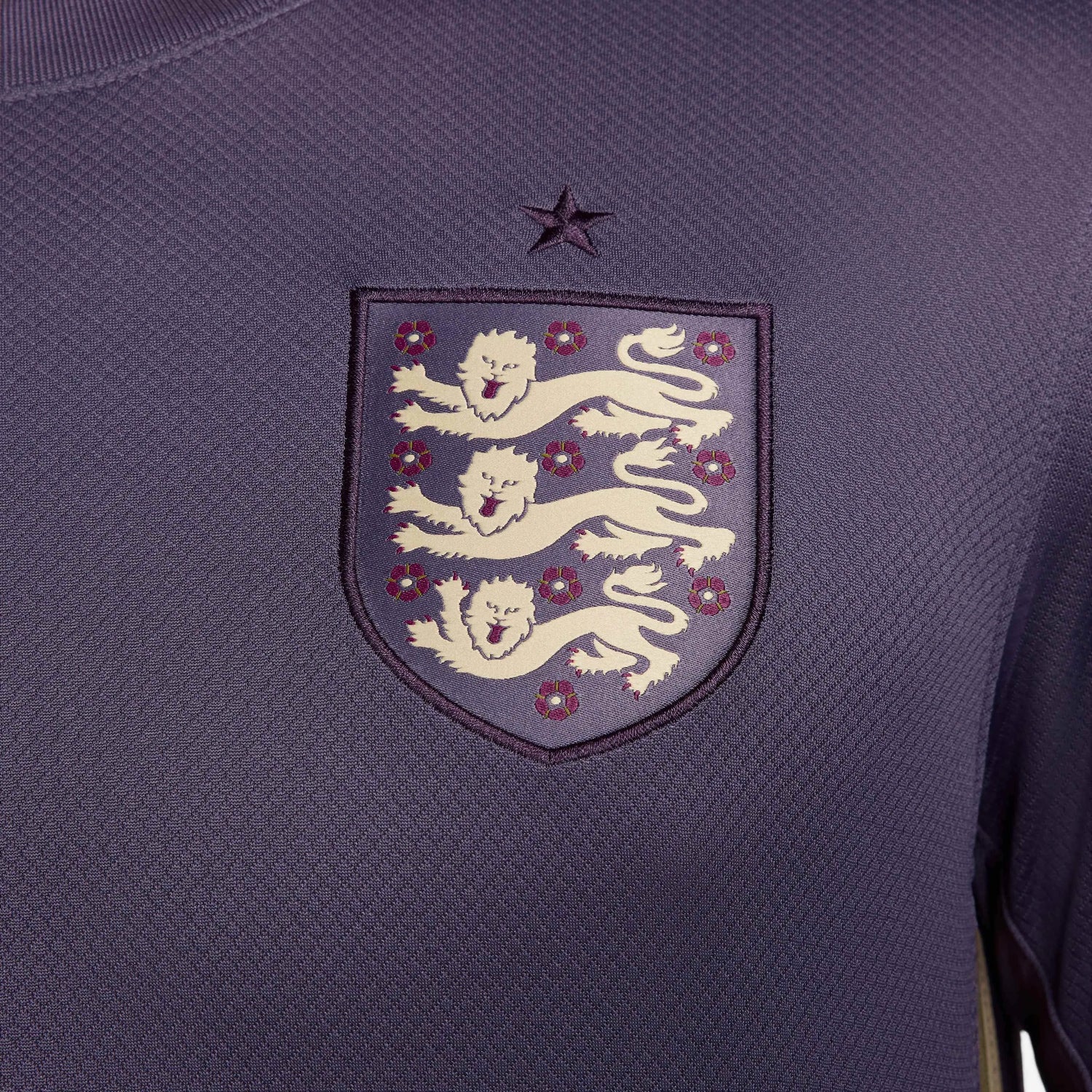 Nike 2024-25 England Men's Stadium Away Jersey (Detail 2)