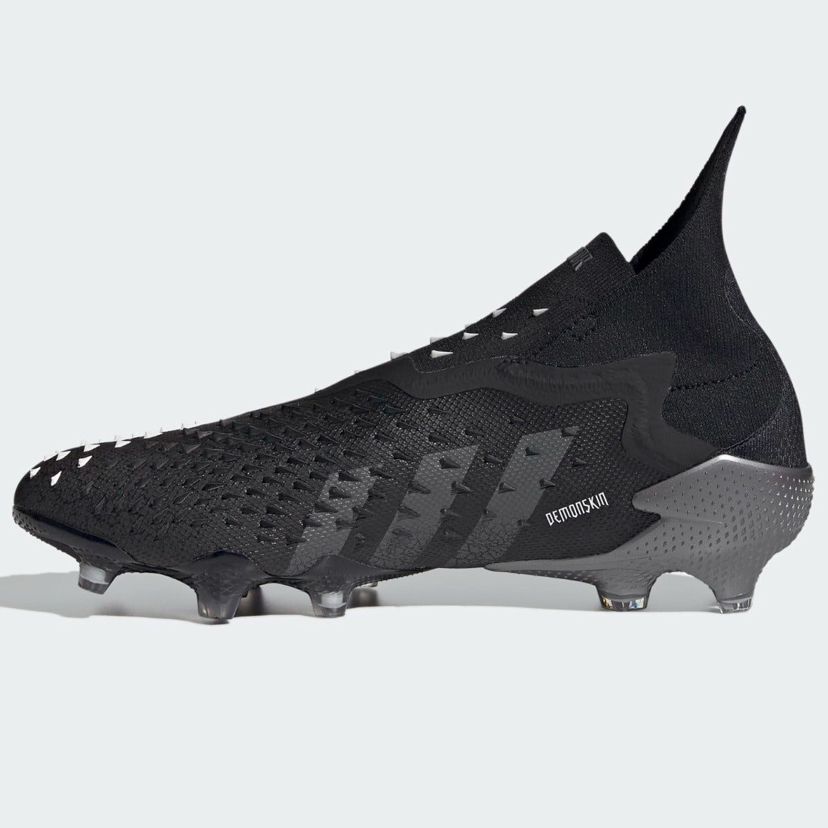 Adidas Predator Freak + FG - Black-White